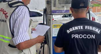 Procon Goiânia fiscaliza posto de combustíveis após denúncia de bomba baixa